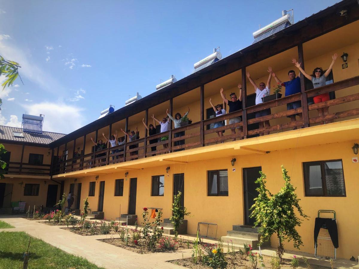 מלון Casa De La Corbu מראה חיצוני תמונה